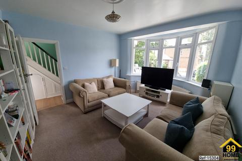 3 bedroom end of terrace house for sale, Waverley Avenue, London, Greater E4