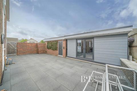 4 bedroom detached house for sale, Holt Drive, Wickham Bishops