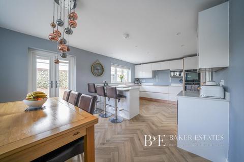 4 bedroom detached house for sale, Holt Drive, Wickham Bishops