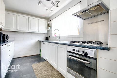 37 Hayley Common, Stevenage, SG2 9JZ