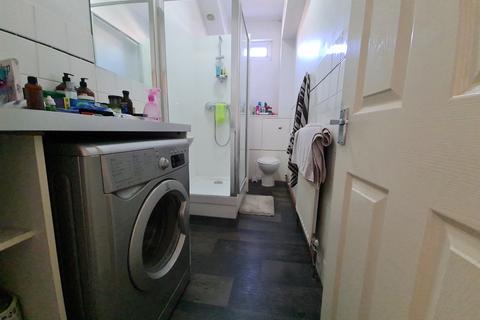 1 bedroom house to rent, Monk Bridge Road, Leeds