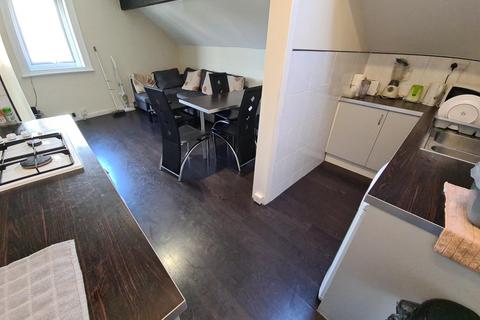 1 bedroom house to rent, Monk Bridge Road, Leeds