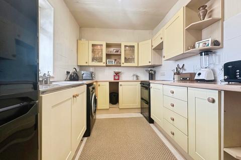 8 Ashton Avenue, Knott End On Sea, Poulton-le-fylde, FY6 0BU
