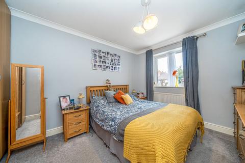 3 bedroom semi-detached house for sale, Grange Mews, Feltham TW13
