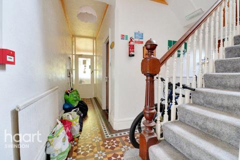 6 bedroom semi-detached house for sale, County Road, Swindon