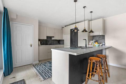 3 bedroom apartment for sale, 49 Hardy Court, Barbourne, Worcester.  WR3 8AT