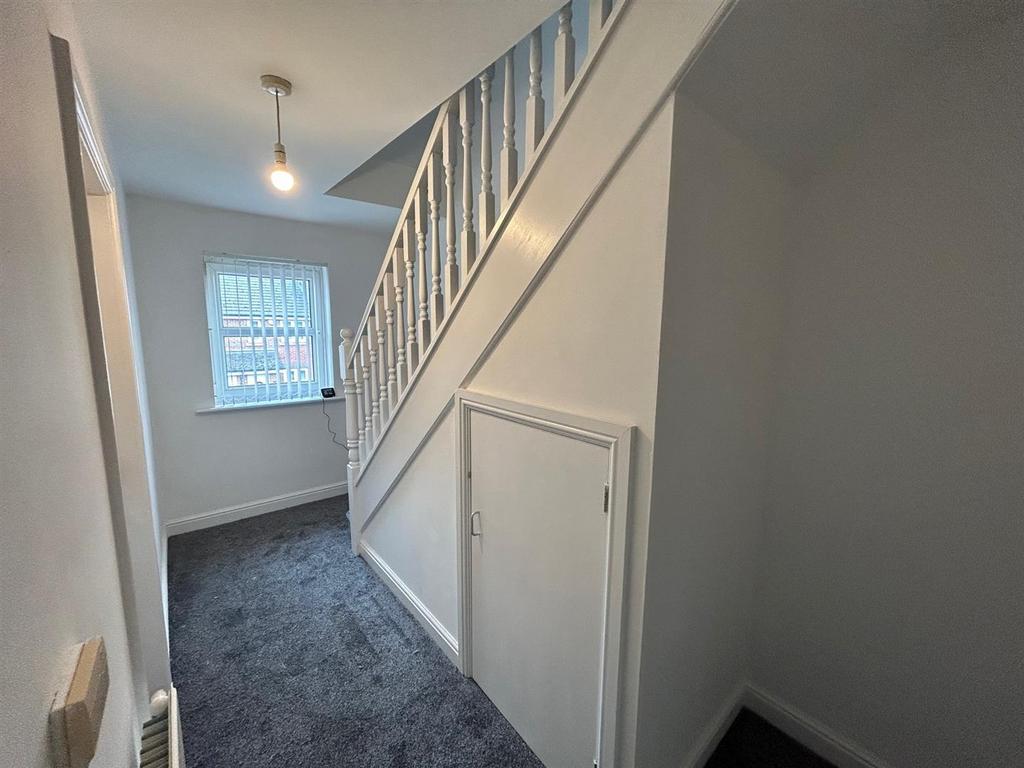 Hallway.jpg