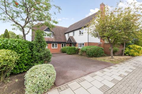 1 White Oak Gardens, Sidcup, DA15 8WE