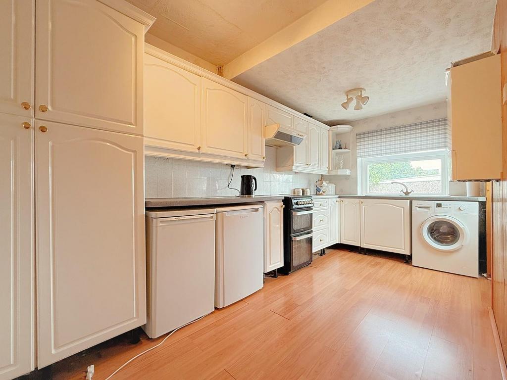 Dining kitchen