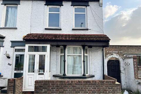 3 bedroom semi-detached house to rent, Church Street, London, N9