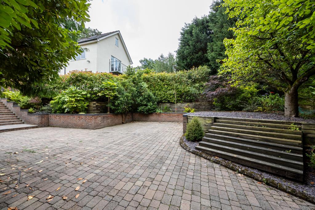 Macclesfield Road, Alderley Edge, Cheshire SK9