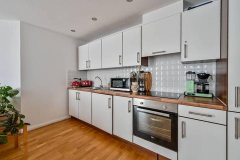 1 bedroom flat for sale, Martyr Road, Guildford, GU1