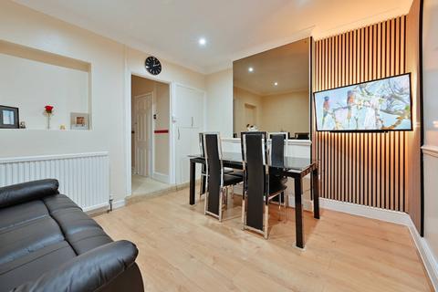 Rosslyn Crescent, Harrow, HA1