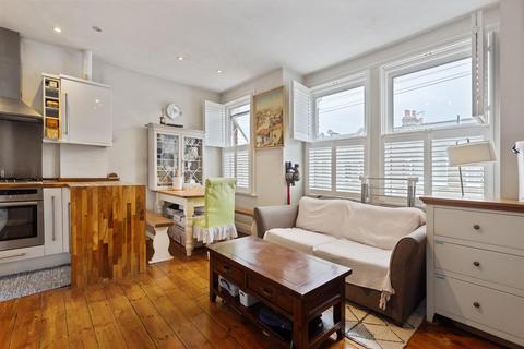 First Floor Flat, 7 Tennyson Road, London, SW19 8SH