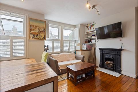 First Floor Flat, 7 Tennyson Road, London, SW19 8SH