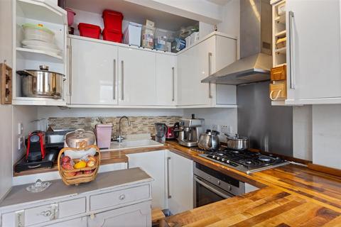 First Floor Flat, 7 Tennyson Road, London, SW19 8SH