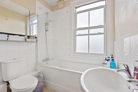 First Floor Flat, 7 Tennyson Road, London, SW19 8SH