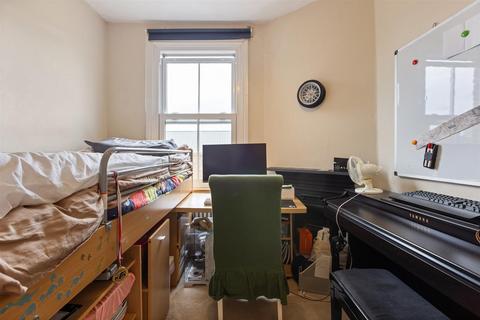 First Floor Flat, 7 Tennyson Road, London, SW19 8SH