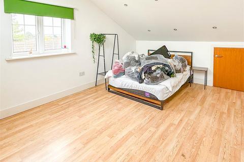 2 bedroom apartment for sale, Warmonds Hill, Rushden NN10