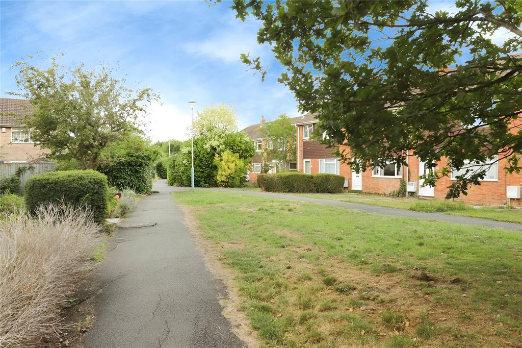 Common Walk Way