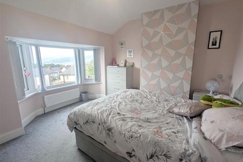 20 Willowfield Terrace, Halifax, HX2 7JL
