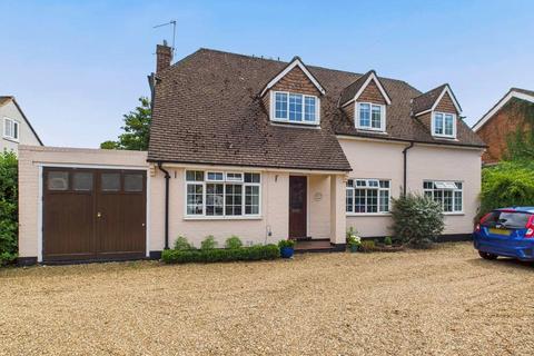 undefined, High Street, Wraysbury, Berkshire, TW19