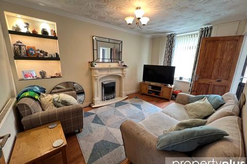 undefined, High Street, Mountain Ash, Rhondda Cynon Taff, CF45