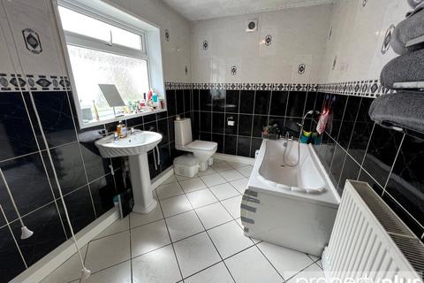 undefined, High Street, Mountain Ash, Rhondda Cynon Taff, CF45