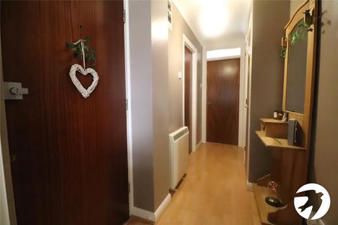 2 bedroom flat for sale, Cheshunt Road, Belvedere, DA17