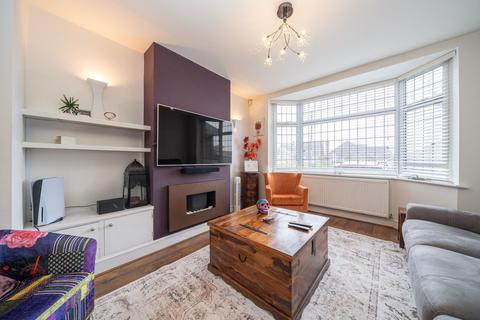 96 Chaul End Road, Caddington, Luton, LU1 4AS