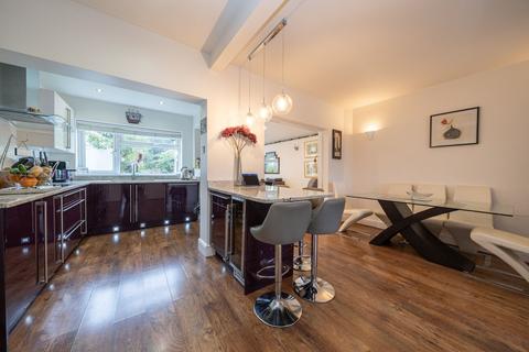 96 Chaul End Road, Caddington, Luton, LU1 4AS