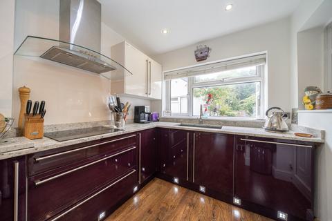 96 Chaul End Road, Caddington, Luton, LU1 4AS