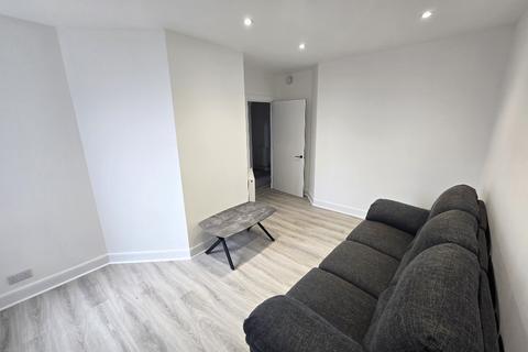 2 bedroom flat to rent, Elmbank Terrace, Kittybrewster, Aberdeen, AB24
