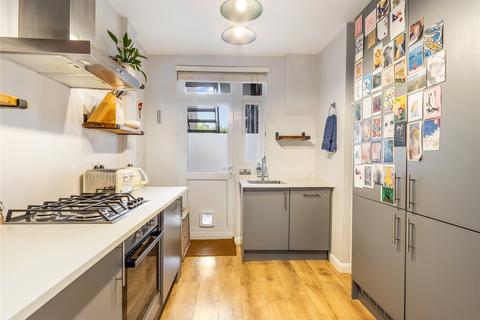 2 bedroom apartment for sale, Boreham Road, London, N22