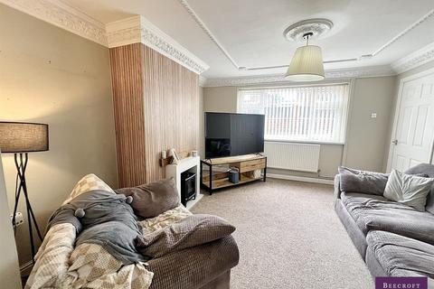 3 bedroom semi-detached house for sale, Burns Way, Wath-Upon-Dearne, Rotherham