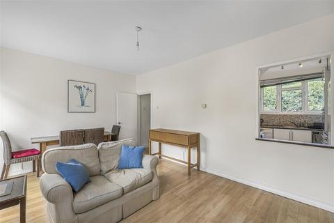 3 bedroom maisonette for sale, Inner Park Road, SW19