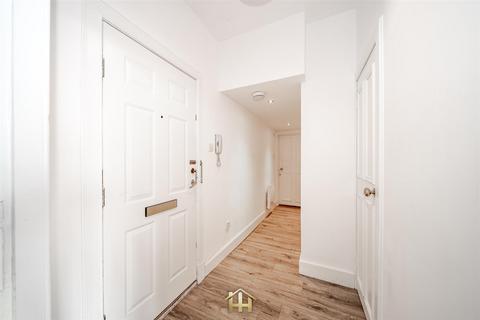 undefined, Roseangle, Dundee DD1