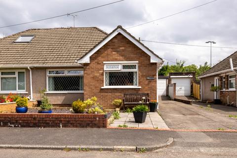 2 bedroom bungalow for sale, Stradmore close,  Taffs Well, CF15
