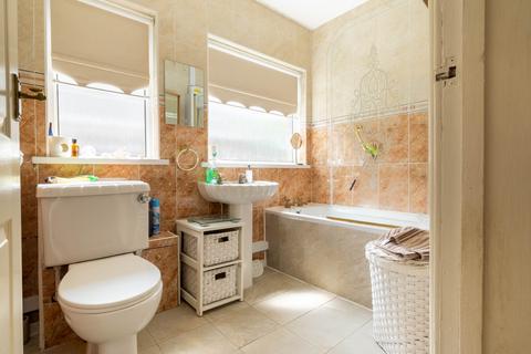 2 bedroom bungalow for sale, Stradmore close,  Taffs Well, CF15