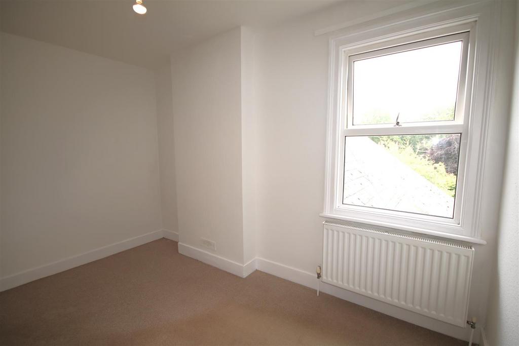 Bedroom 2c.JPG