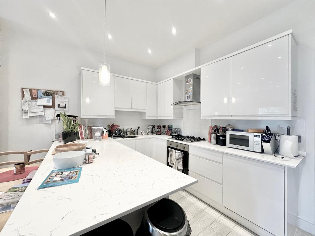 Apartment in London - View 4