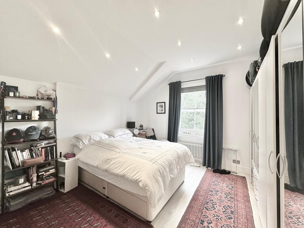 Apartment in London - View 5