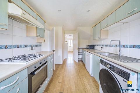 3 bedroom end of terrace house for sale, St. Marys Way, Surrey GU2