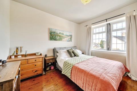 5 Canada Road, Rawdon, Leeds, LS19 6LR