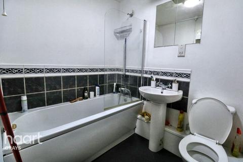 1 bedroom flat for sale, St Leonards Close, Grays