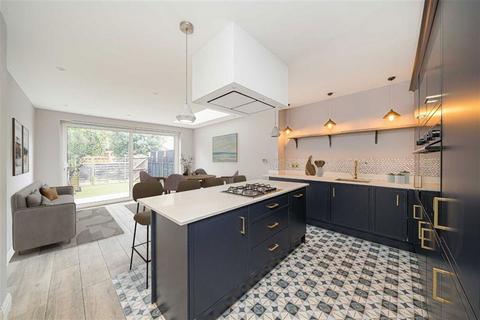 undefined, Victor Road, Teddington TW11