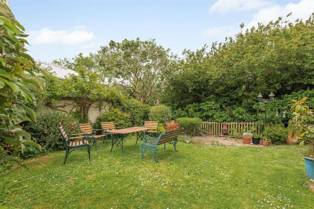 Queens Road, Tankerton