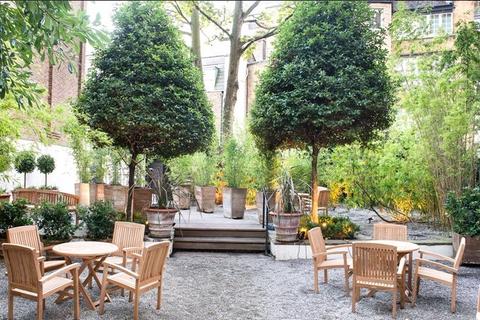 3 bedroom flat to rent, Hill Street, London, W1J