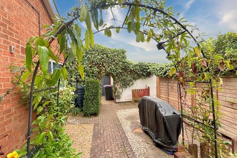 7 Ash Tree Close, Ruskington, Sleaford, NG34 9BW