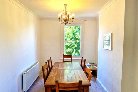 3 bedroom maisonette for sale, Curzon Road, London N10